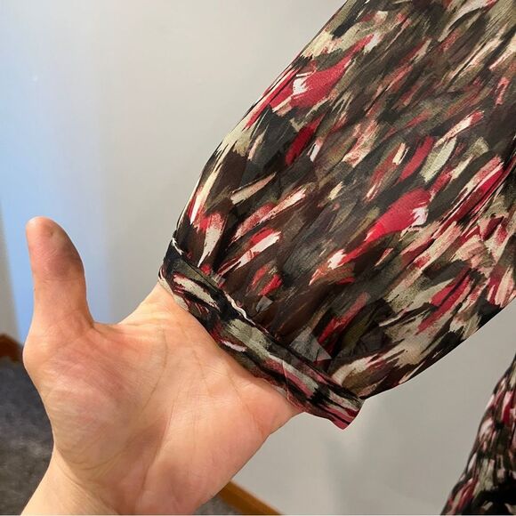 Clearance!!! IZ Byer long sleeve Multicolor V-Neck Dress - Picture 5 of 11